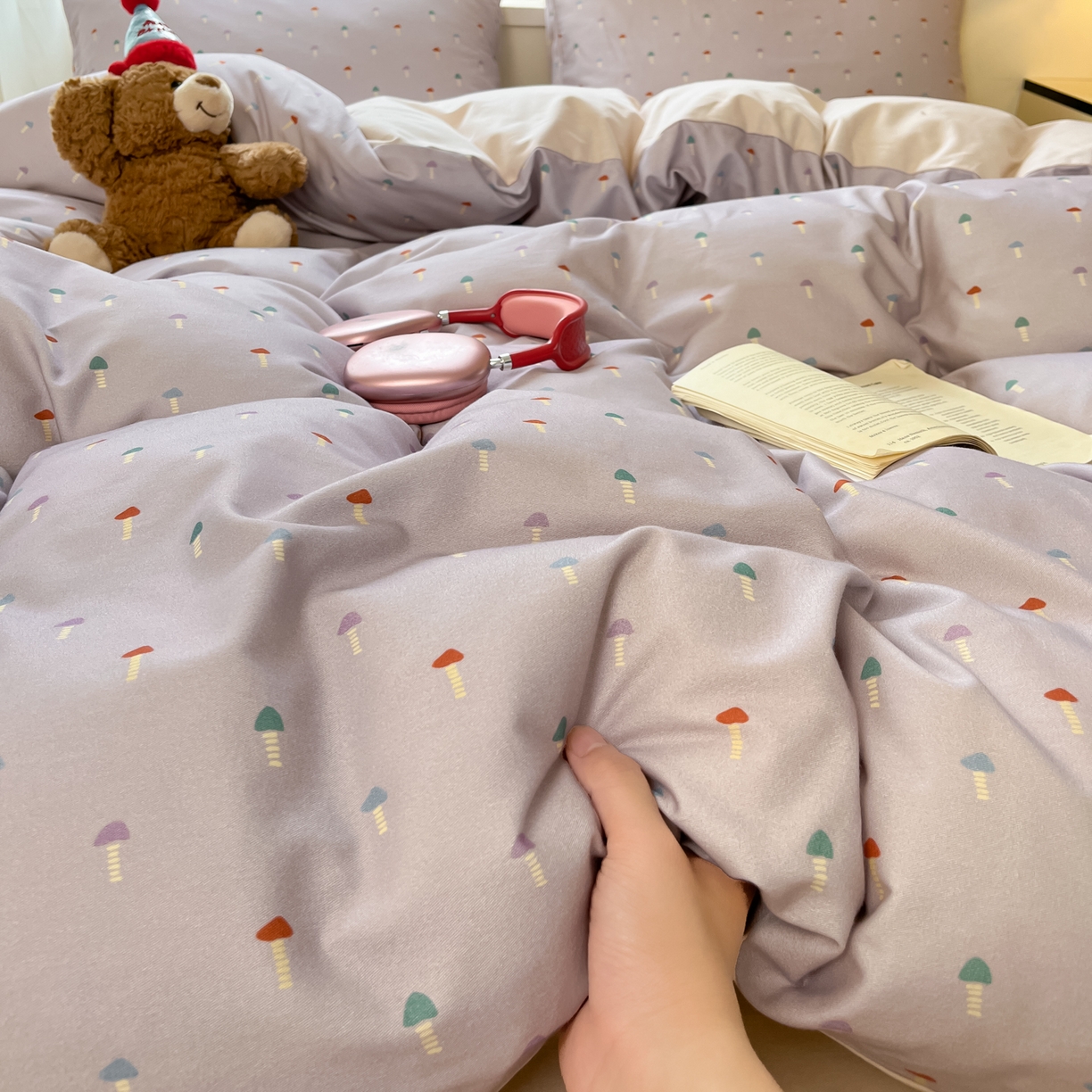 91家纺网 家纺一手货源 找家纺 西引力 2025新款纯棉磨毛数码印花单品四件套 小蘑菇