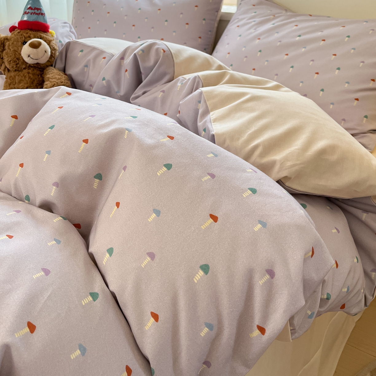 91家纺网 家纺一手货源 找家纺 西引力 2025新款纯棉磨毛数码印花单品四件套 小蘑菇