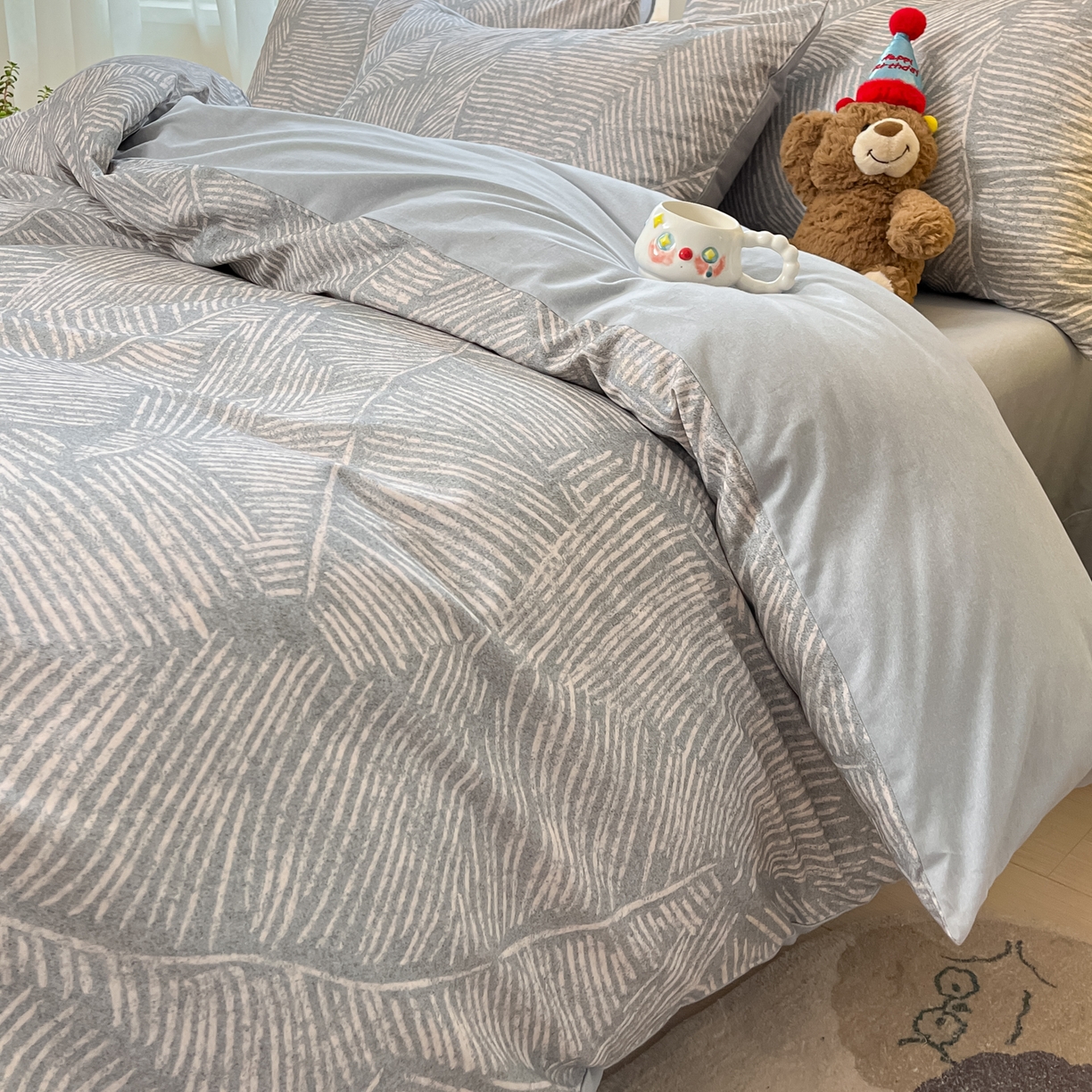 91家纺网 家纺一手货源 找家纺 西引力 2025新款纯棉磨毛数码印花单品四件套 羽叶