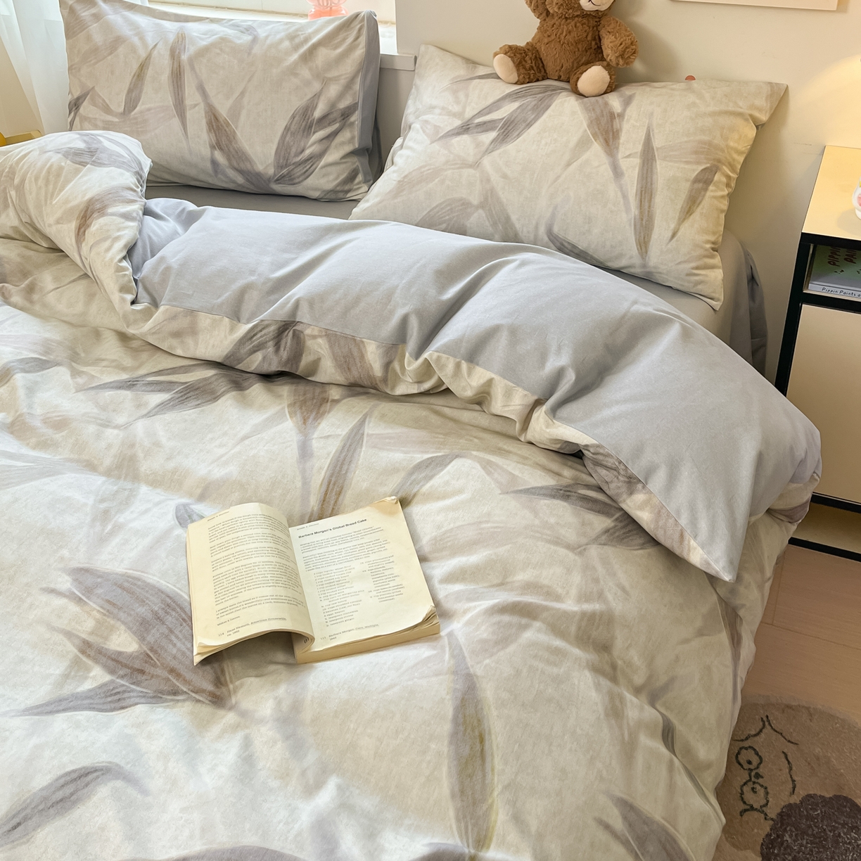 91家纺网 家纺一手货源 找家纺 西引力 2025新款纯棉磨毛数码印花单品四件套 竹叶