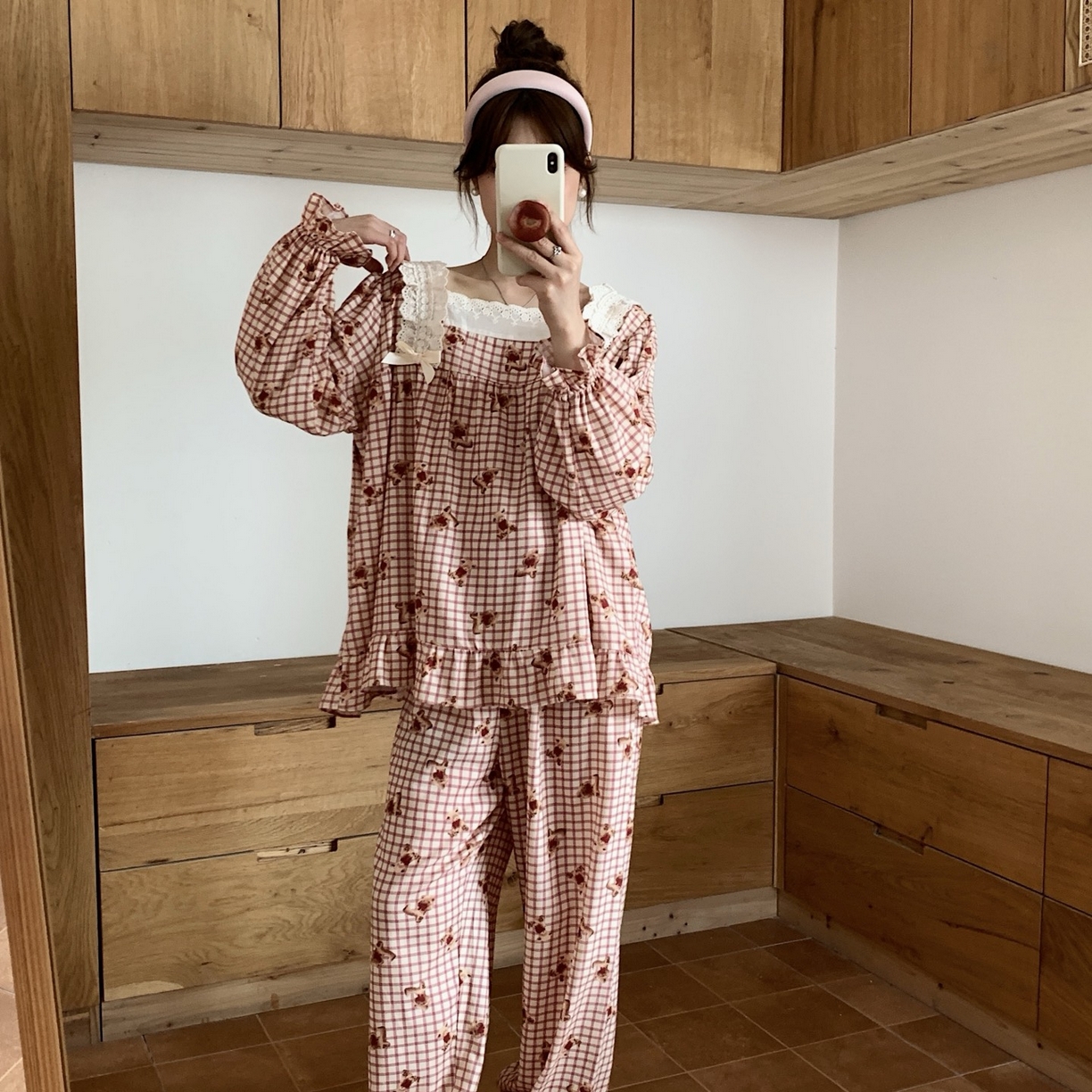 妍景家居生活馆 2025新款荷叶边印花小熊 红色