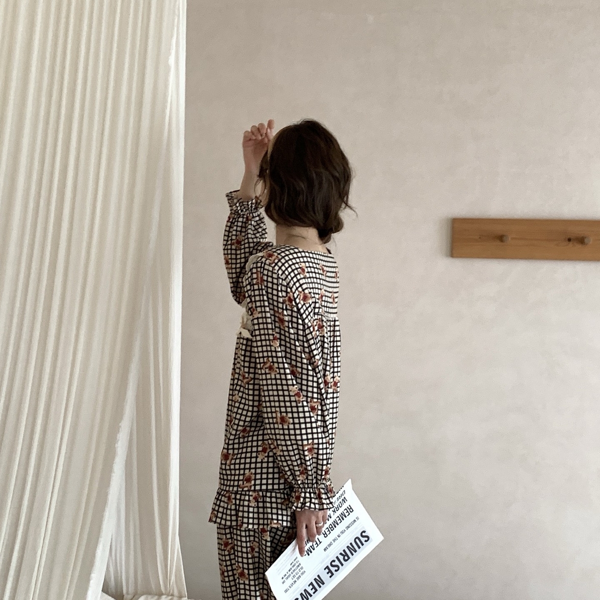 91家纺网 家纺一手货源 找家纺 妍景家居生活馆 2025新款荷叶边印花小熊 咖色