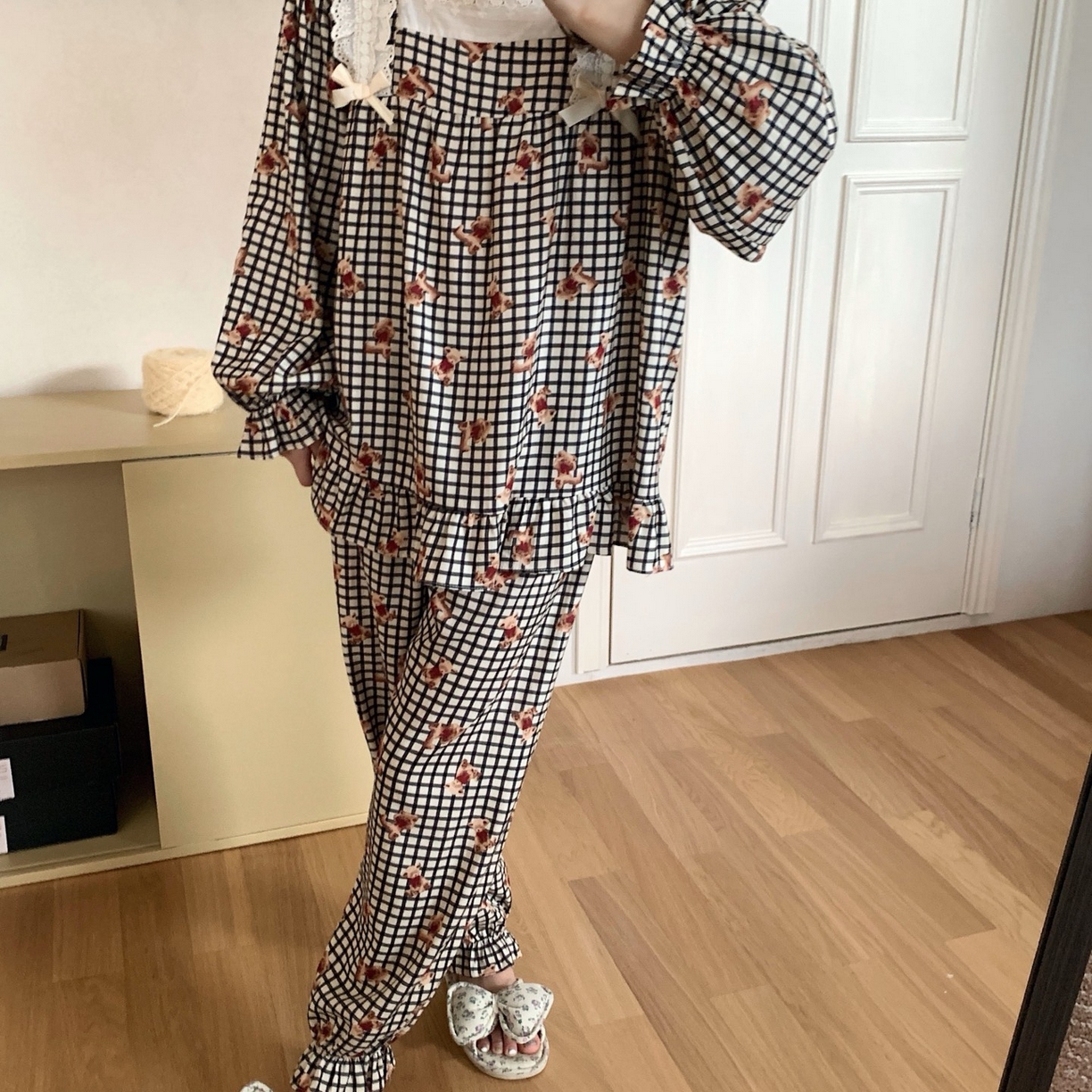 91家纺网 家纺一手货源 找家纺 妍景家居生活馆 2025新款荷叶边印花小熊 咖色