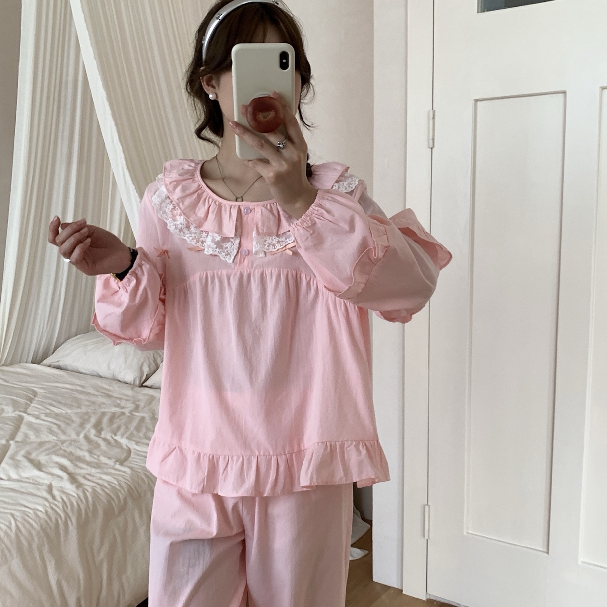 91家纺网 家纺一手货源 找家纺 妍景家居生活馆 2025新款木耳边蕾丝圆领套装 粉色