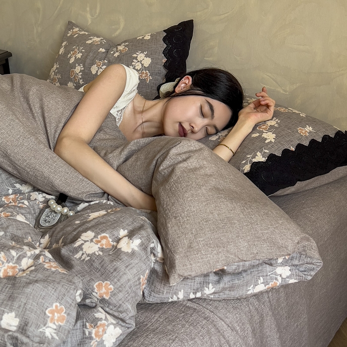 91家纺网 家纺一手货源 找家纺 繁花家居 2025秋冬磨毛复古亚麻棉麻提花超软四件套 古咖芳华