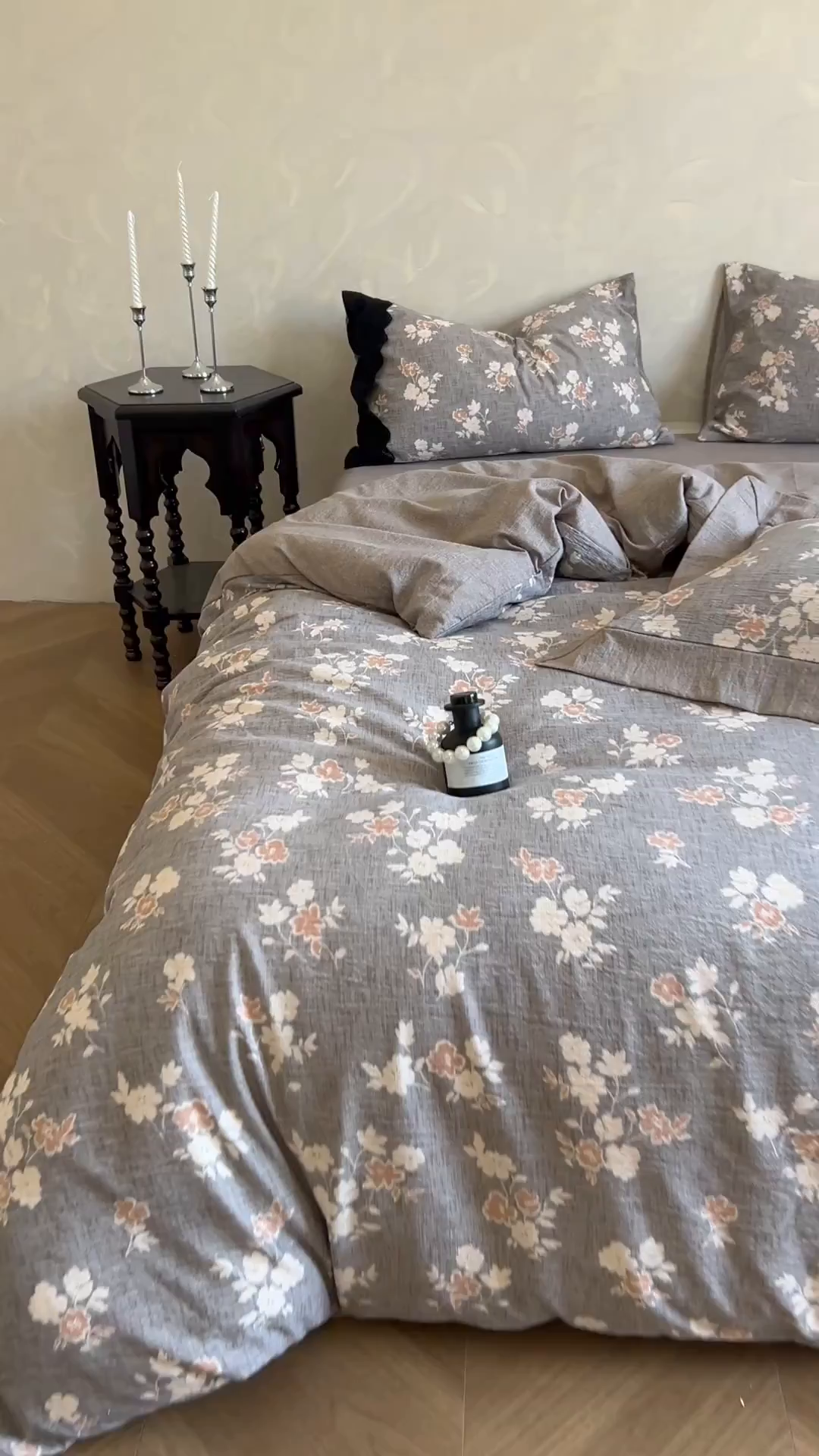 91家纺网 家纺一手货源 找家纺 繁花家居 2025秋冬磨毛复古亚麻棉麻提花超软四件套 古咖芳华