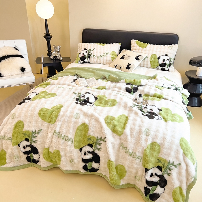 91家纺网 家纺一手货源 找家纺 摩妮卡 2025新款热款直播600克大泡泡兔毛复合毛毯牛奶绒 熊猫噗噗