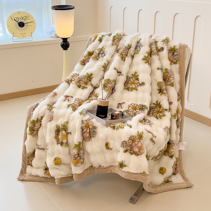 91家纺网 家纺一手货源 找家纺 摩妮卡 2025新款热款直播600克大泡泡兔毛复合毛毯牛奶绒 轻纱漫舞