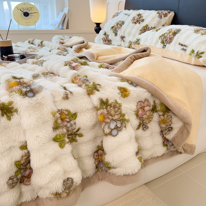 91家纺网 家纺一手货源 找家纺 摩妮卡 2025新款热款直播600克大泡泡兔毛复合毛毯牛奶绒 轻纱漫舞