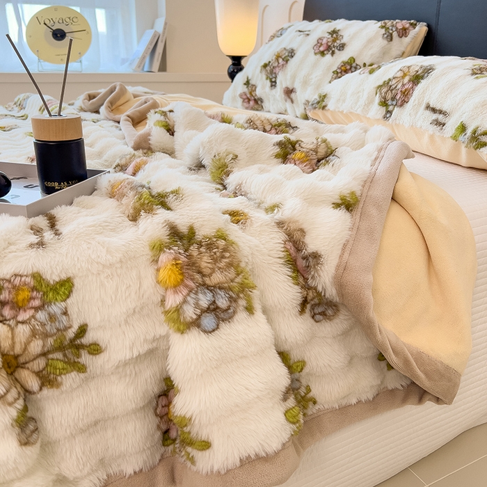 91家纺网 家纺一手货源 找家纺 摩妮卡 2025新款热款直播600克大泡泡兔毛复合毛毯牛奶绒 轻纱漫舞