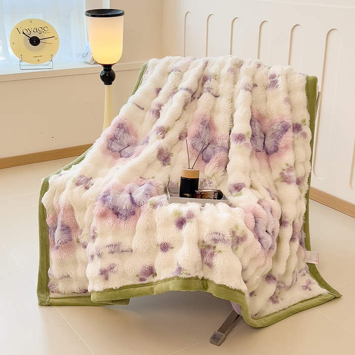 91家纺网 家纺一手货源 找家纺 摩妮卡 2025新款热款直播600克大泡泡兔毛复合毛毯牛奶绒 花园蝴蝶