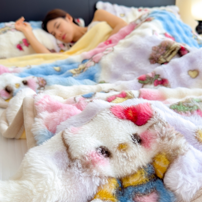 91家纺网 家纺一手货源 找家纺 摩妮卡 2025新款热款直播600克大泡泡兔毛复合毛毯牛奶绒 爱吃猫猫