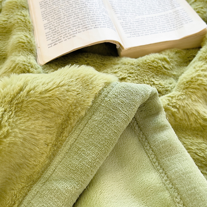 91家纺网 家纺一手货源 找家纺 摩妮卡 2025新款热款直播600克大泡泡兔毛复合毛毯牛奶绒 纯色奶绿