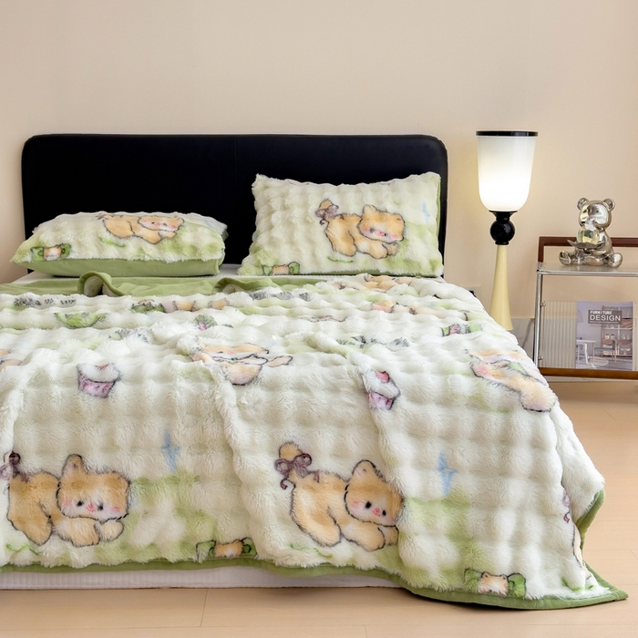 91家纺网 家纺一手货源 找家纺 摩妮卡 2025新款热款直播600克大泡泡兔毛复合毛毯牛奶绒 萌物来袭