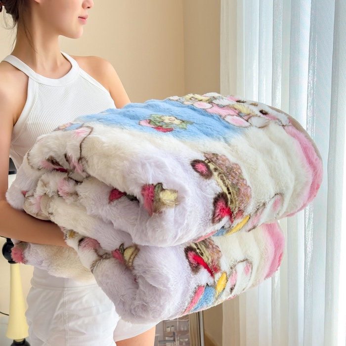 91家纺网 家纺一手货源 找家纺 摩妮卡 2025新款热款直播600克大泡泡兔毛复合毛毯牛奶绒 爱吃猫猫