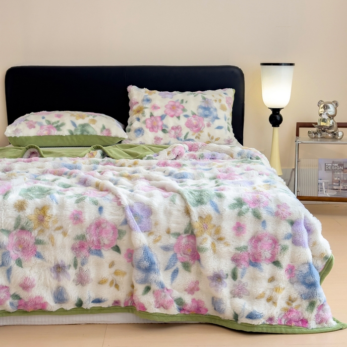 91家纺网 家纺一手货源 找家纺 摩妮卡 2025新款热款直播600克大泡泡兔毛复合毛毯牛奶绒 乱花迷境