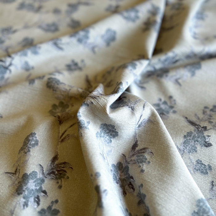 91家纺网 家纺一手货源 找家纺 繁花家居 2025秋冬磨毛复古亚麻棉麻提花超软四件套 灰影花吟