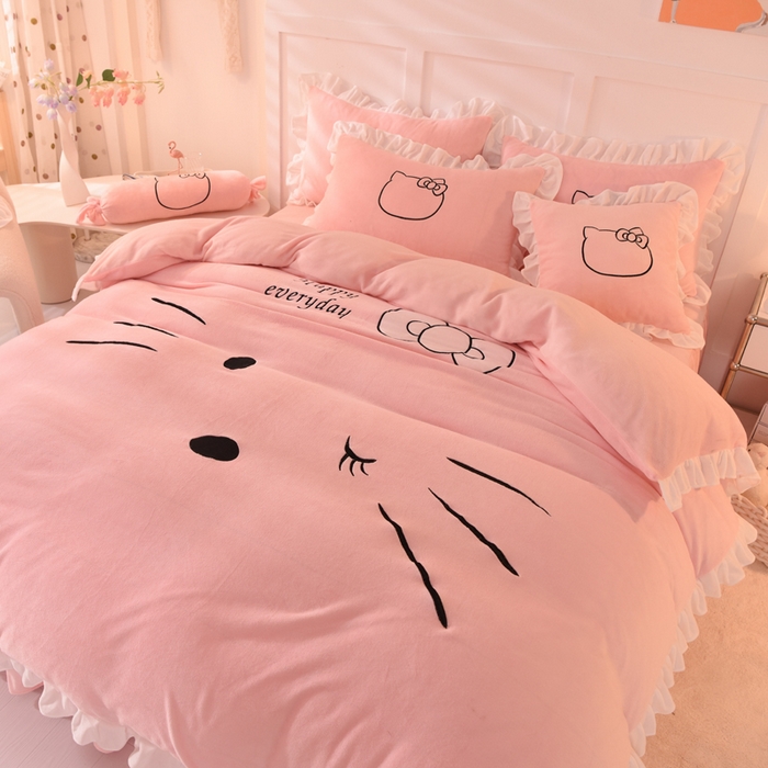 91家纺网 家纺一手货源 找家纺 绒世界 2025新款高端牛奶绒卡通刺绣牛奶绒四件套 美美猫-粉