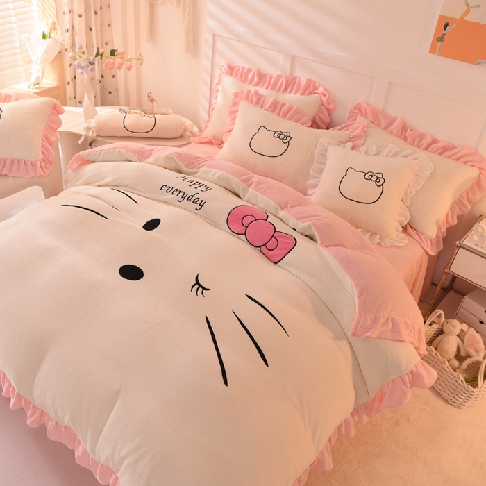 91家纺网 家纺一手货源 找家纺 绒世界 2025新款高端牛奶绒卡通刺绣牛奶绒四件套 美美猫-芝士粉