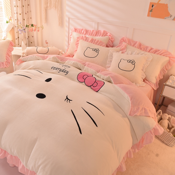 91家纺网 家纺一手货源 找家纺 绒世界 2025新款高端牛奶绒卡通刺绣牛奶绒四件套 美美猫-芝士粉