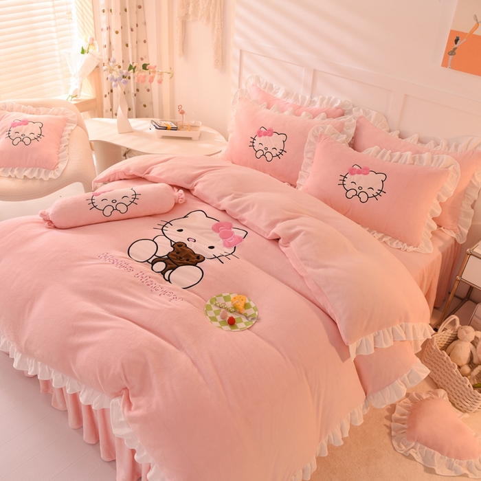 91家纺网 家纺一手货源 找家纺 绒世界 2025新款高端牛奶绒卡通刺绣牛奶绒四件套 可爱猫-粉