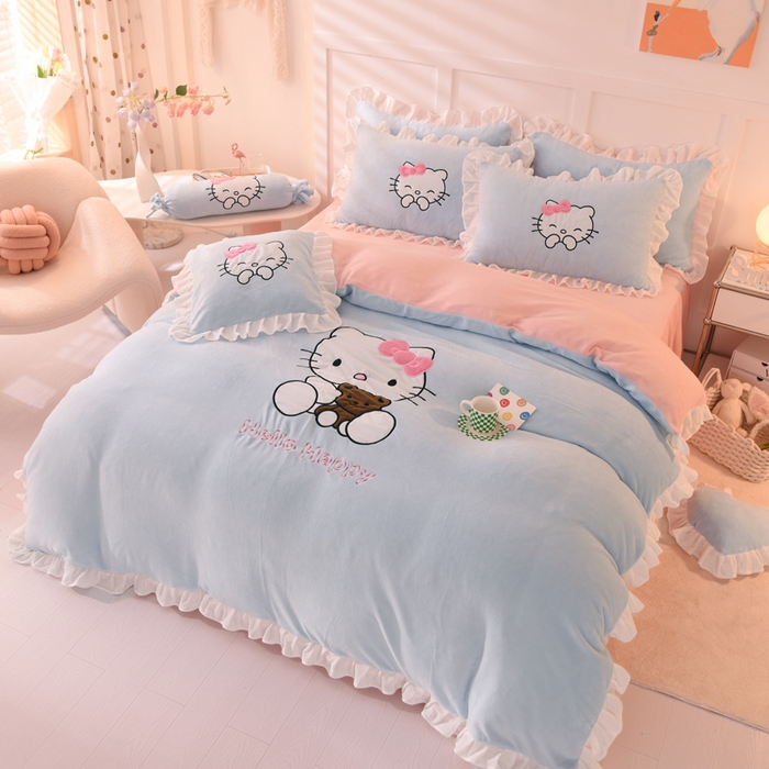 91家纺网 家纺一手货源 找家纺 绒世界 2025新款高端牛奶绒卡通刺绣牛奶绒四件套 可爱猫-蓝粉