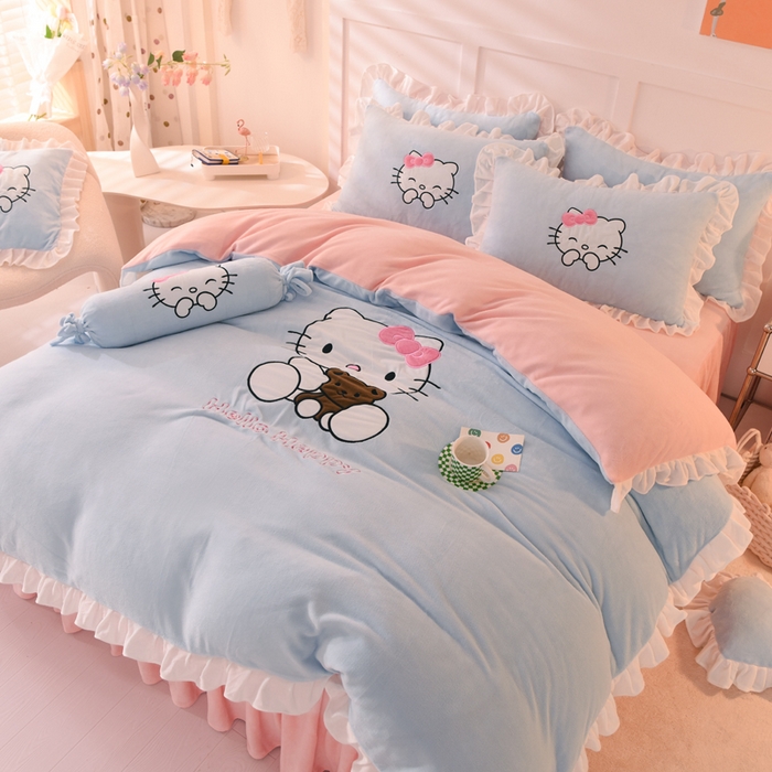 91家纺网 家纺一手货源 找家纺 绒世界 2025新款高端牛奶绒卡通刺绣牛奶绒四件套 可爱猫-蓝粉