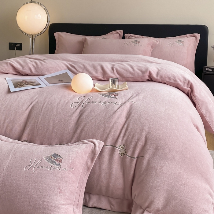 91家纺网 家纺一手货源 找家纺 （总）绒世界 2025新款秋冬加厚公主日记牛奶绒四件套