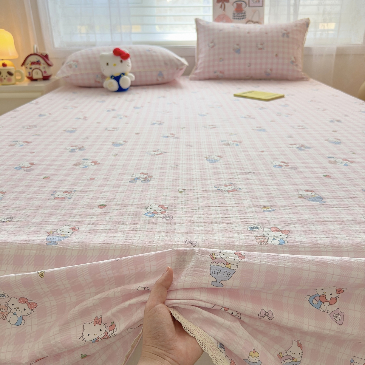 91家纺网 家纺一手货源 找家纺 （总）梦庭帛美 2025新款高克重110克云感提花皱皱纱正版三丽鸥床单