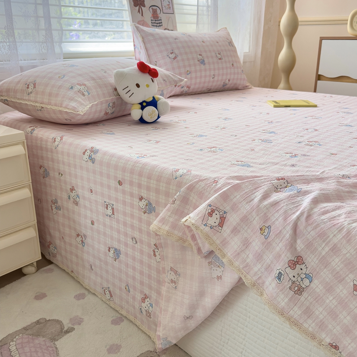 91家纺网 家纺一手货源 找家纺 （总）梦庭帛美 2025新款高克重110克云感提花皱皱纱正版三丽鸥床单