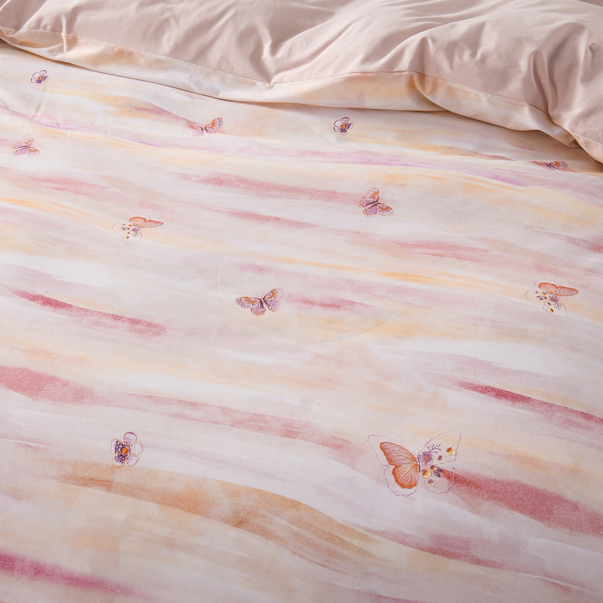 91家纺网 家纺一手货源 找家纺 金昱纺 2025新款法式加厚全棉纯棉磨毛四件套 星河蝶影-粉