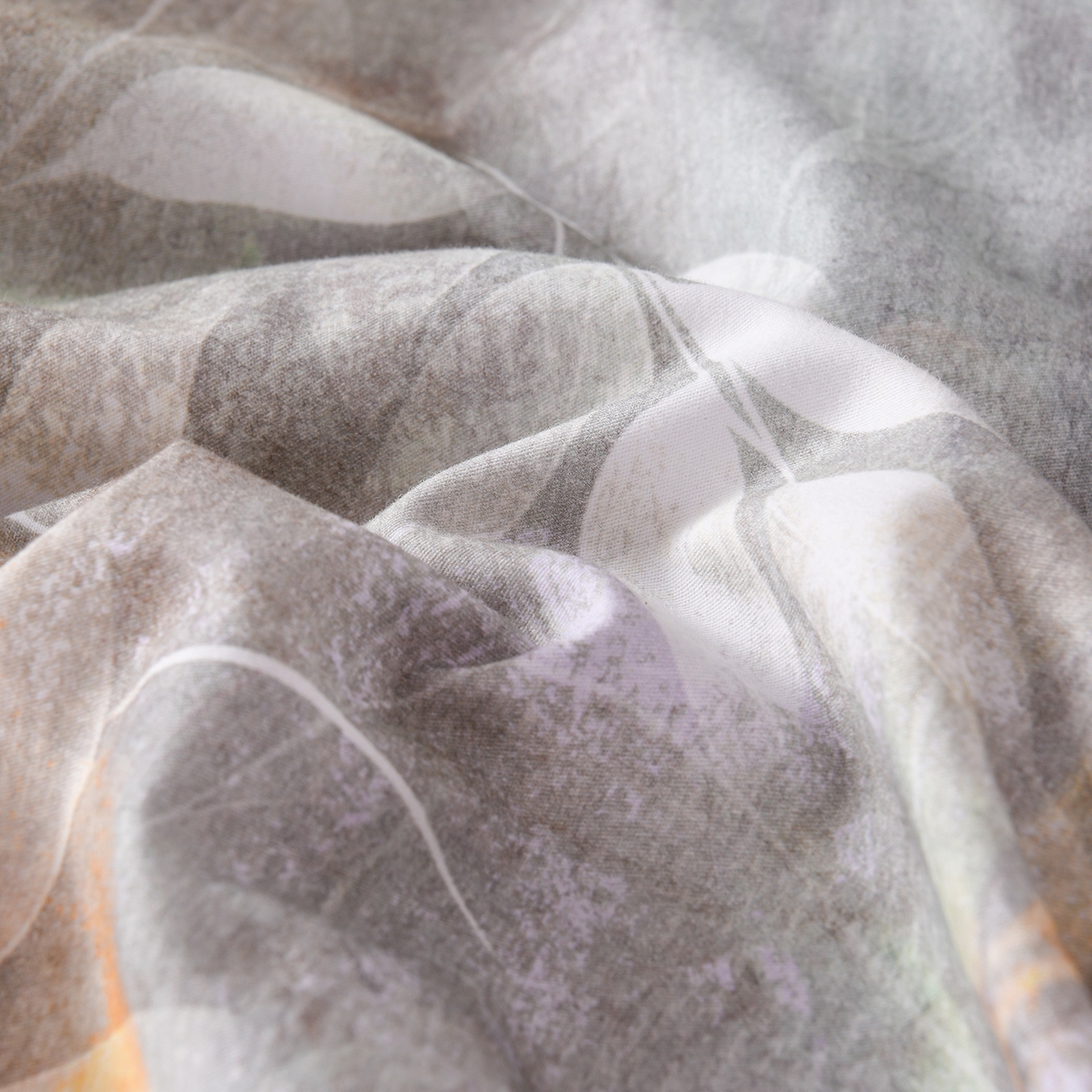 91家纺网 家纺一手货源 找家纺 金昱纺 2025新款法式加厚全棉纯棉磨毛四件套 羽翠韵-灰