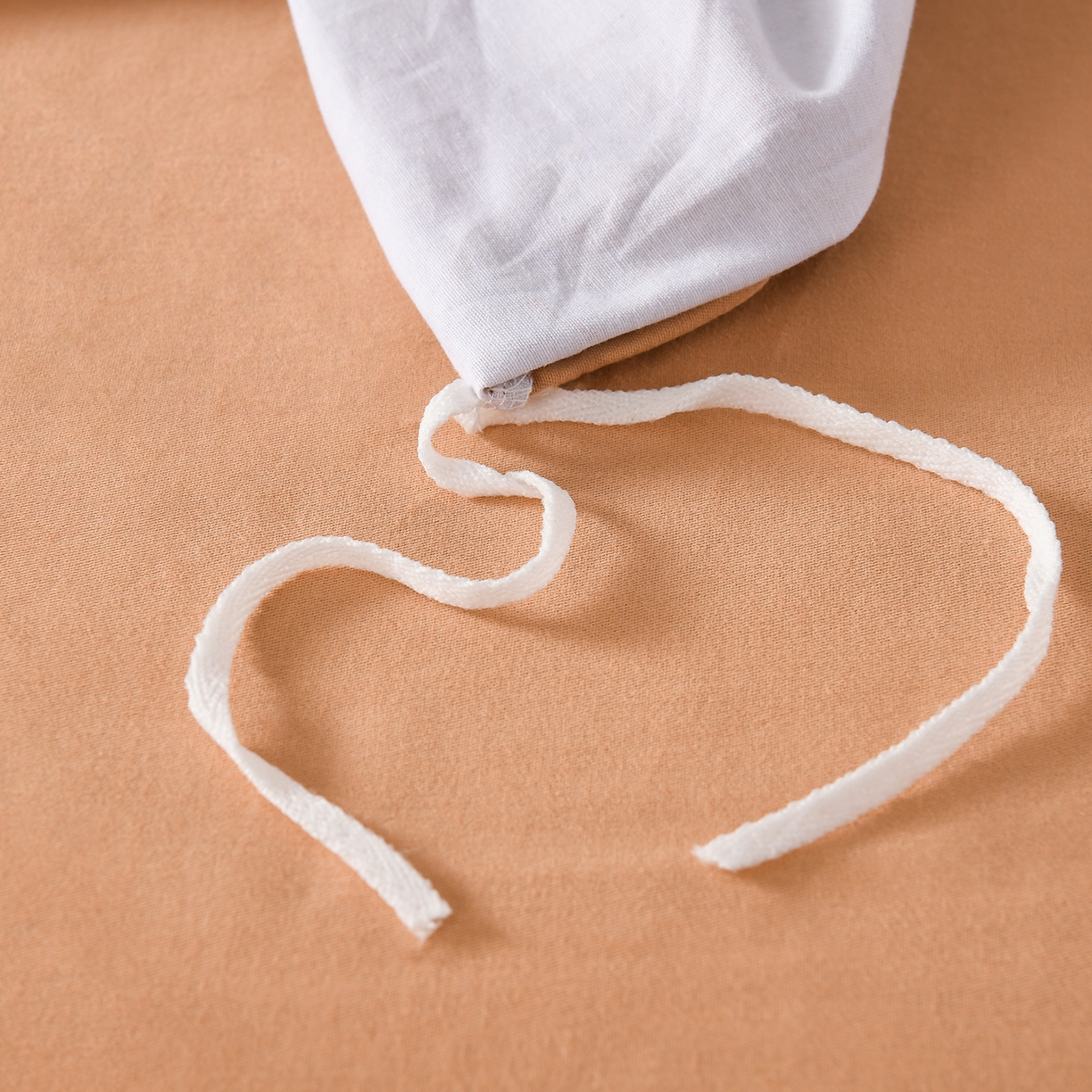 91家纺网 家纺一手货源 找家纺 金昱纺 2025新款法式加厚全棉纯棉磨毛四件套 羽翠韵-灰