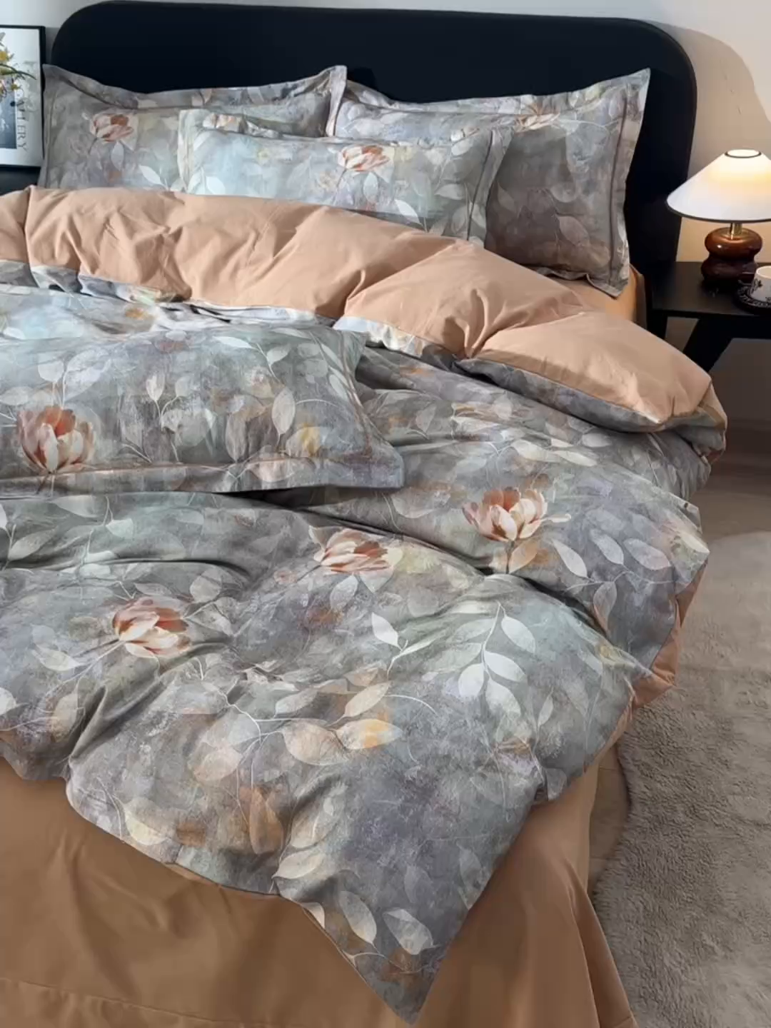 91家纺网 家纺一手货源 找家纺 金昱纺 2025新款法式加厚全棉纯棉磨毛四件套 羽翠韵-灰