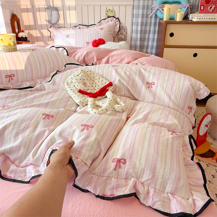 91家纺网 家纺一手货源 找家纺 森璐家纺 2025新款云感皱皱双层纱黑色包边四件套 黑边-蝴蝶结