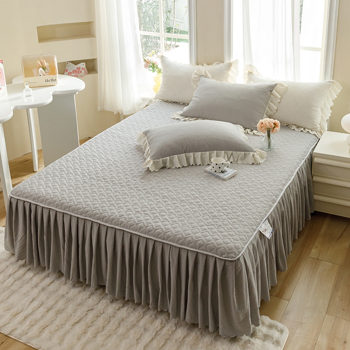 91家纺网 家纺一手货源 找家纺 （总）绒世界 2025新款四季款夹棉泡泡纱床裙床笠被套四件套系列