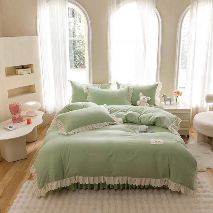 91家纺网 家纺一手货源 找家纺 绒世界 2025新款四季款夹棉泡泡纱床裙床笠被套四件套系列 豆绿