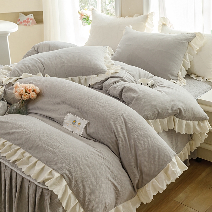 绒世界 2025新款四季款夹棉泡泡纱床裙床笠被套四件套系列 浅灰