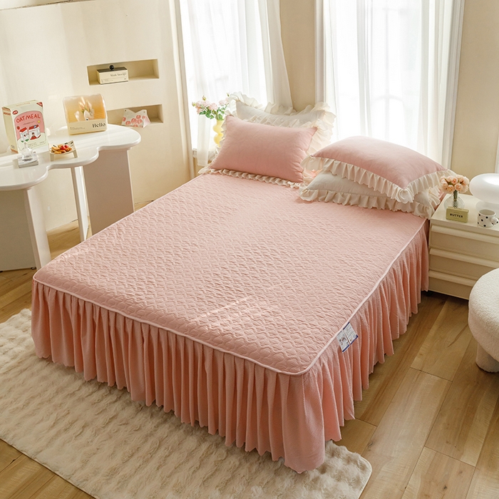 91家纺网 家纺一手货源 找家纺 绒世界 2025新款四季款夹棉泡泡纱床裙床笠被套四件套系列 玉色