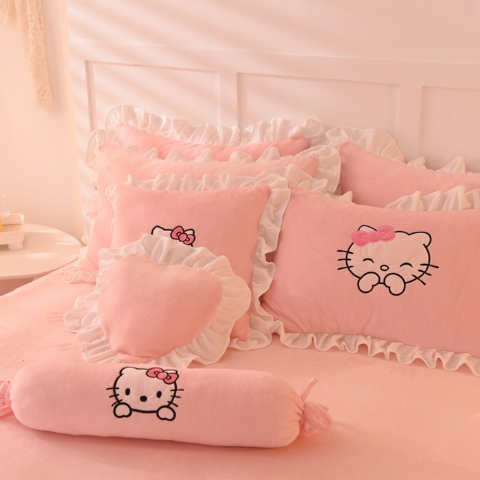 91家纺网 家纺一手货源 找家纺 丝印良品 2025新款高端牛奶绒卡通刺绣牛奶绒四件套 可爱猫-粉