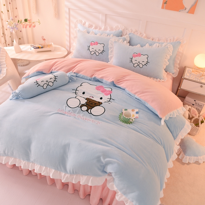 91家纺网 家纺一手货源 找家纺 丝印良品 2025新款高端牛奶绒卡通刺绣牛奶绒四件套 可爱猫-蓝粉