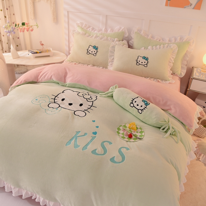91家纺网 家纺一手货源 找家纺 丝印良品 2025新款高端牛奶绒卡通刺绣牛奶绒四件套 kiss猫-抹茶拼粉