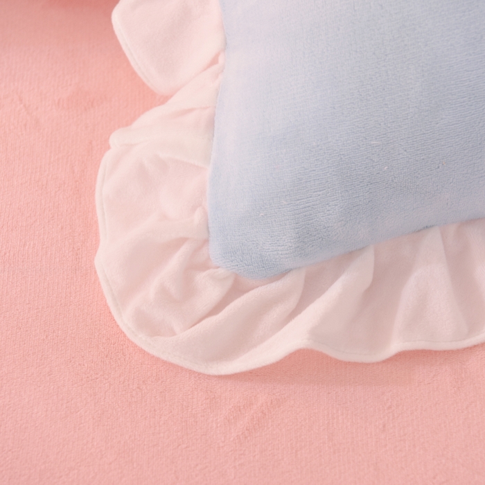 91家纺网 家纺一手货源 找家纺 丝印良品 2025新款高端牛奶绒卡通刺绣牛奶绒四件套 可爱猫-蓝粉