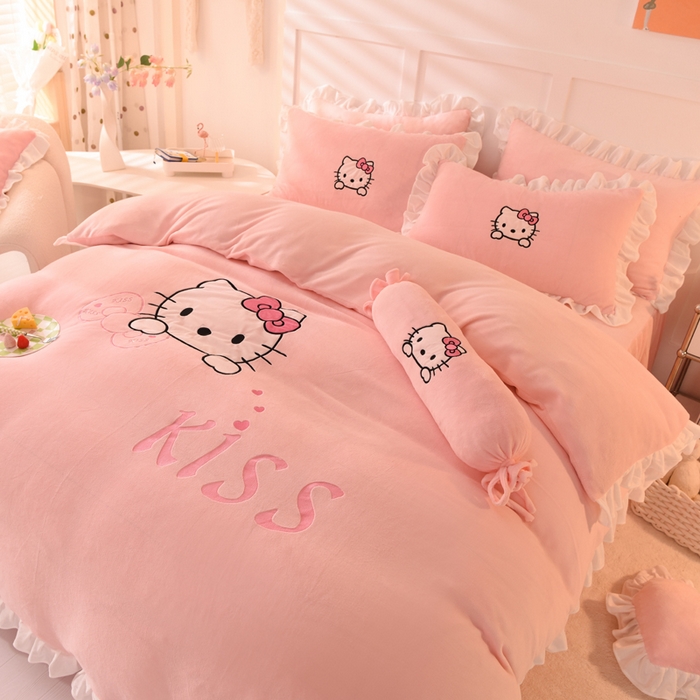 91家纺网 家纺一手货源 找家纺 丝印良品 2025新款高端牛奶绒卡通刺绣牛奶绒四件套 kiss猫-粉