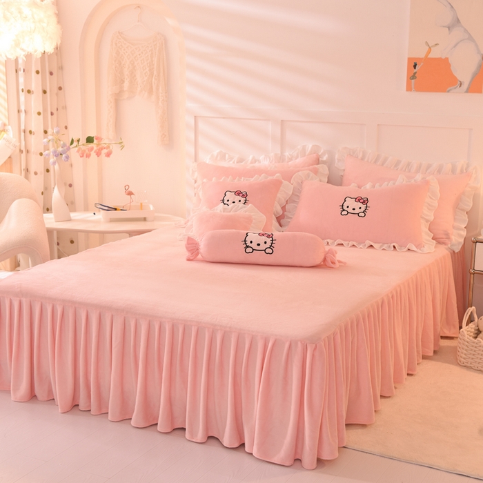 91家纺网 家纺一手货源 找家纺 丝印良品 2025新款高端牛奶绒卡通刺绣牛奶绒四件套 kiss猫-粉