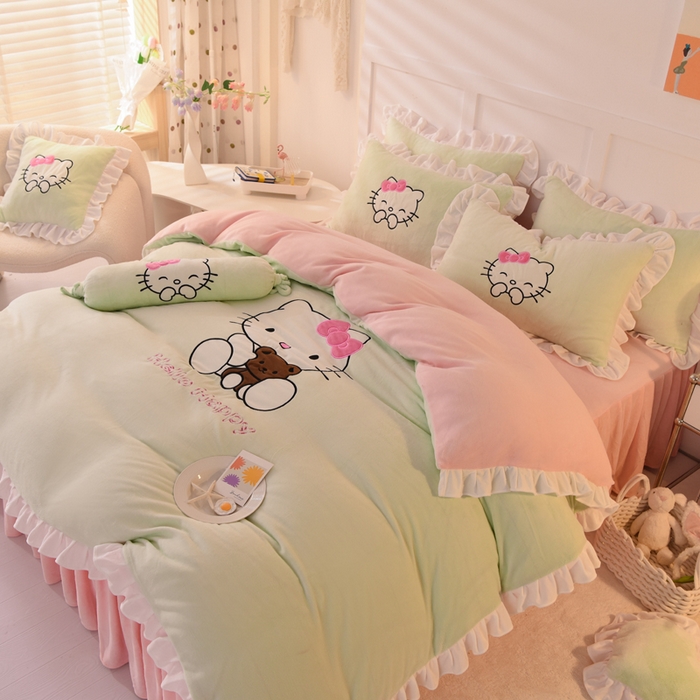 91家纺网 家纺一手货源 找家纺 丝印良品 2025新款高端牛奶绒卡通刺绣牛奶绒四件套 可爱猫-抹茶拼粉