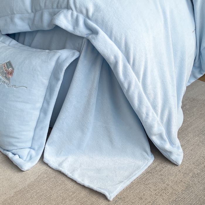 91家纺网 家纺一手货源 找家纺 丝印良品 2025新款秋冬加厚公主日记牛奶绒四件套 宁静蓝