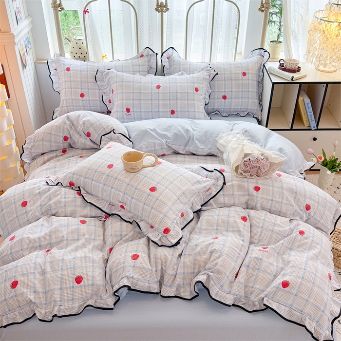 森璐家纺 2025新款云感皱皱双层纱黑色包边四件套 黑边-格子草莓