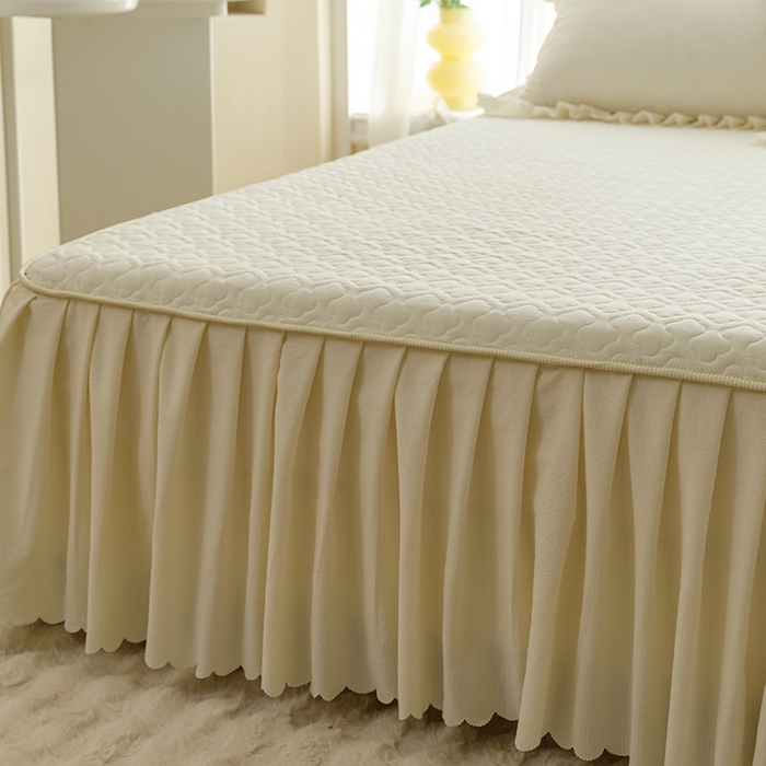 91家纺网 家纺一手货源 找家纺 丝印良品 2025新款四季款夹棉泡泡纱床裙床笠被套四件套系列 米白