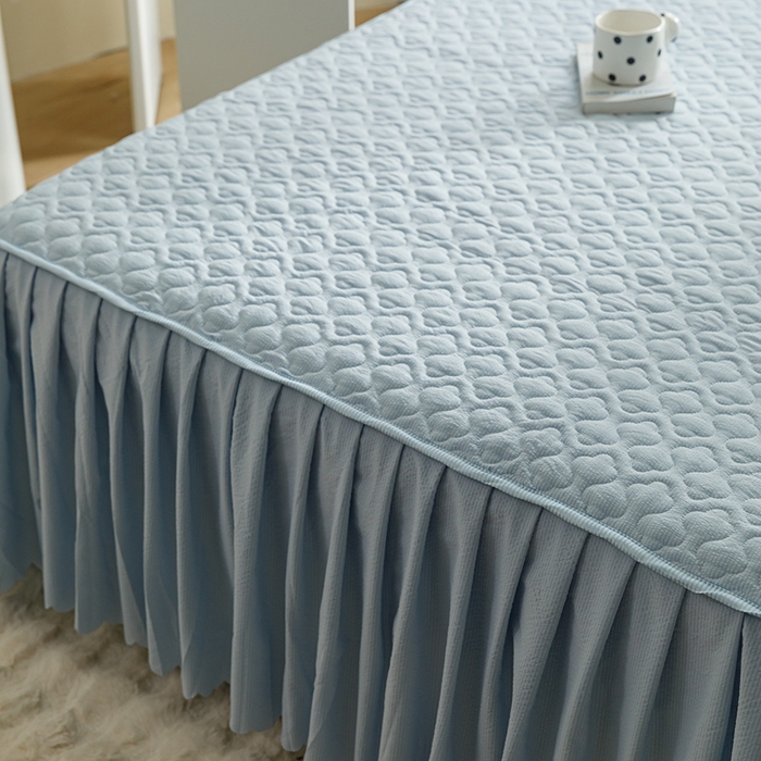 91家纺网 家纺一手货源 找家纺 丝印良品 2025新款四季款夹棉泡泡纱床裙床笠被套四件套系列 慕蓝